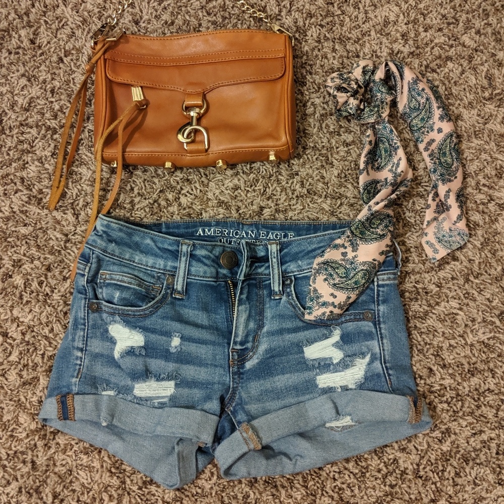 American Eagle Low Shortie Ripped Shorts